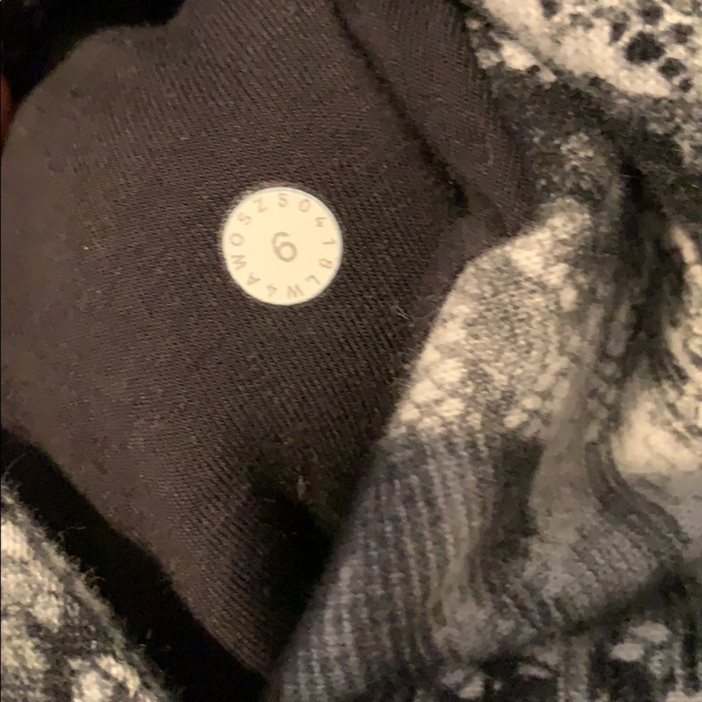 Lululemon lace scuba hoodie - Picture 3 of 4